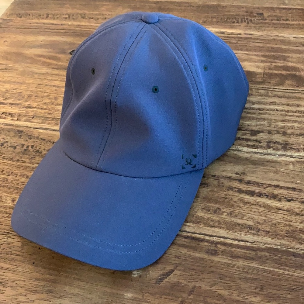 Like new Lululemon hat